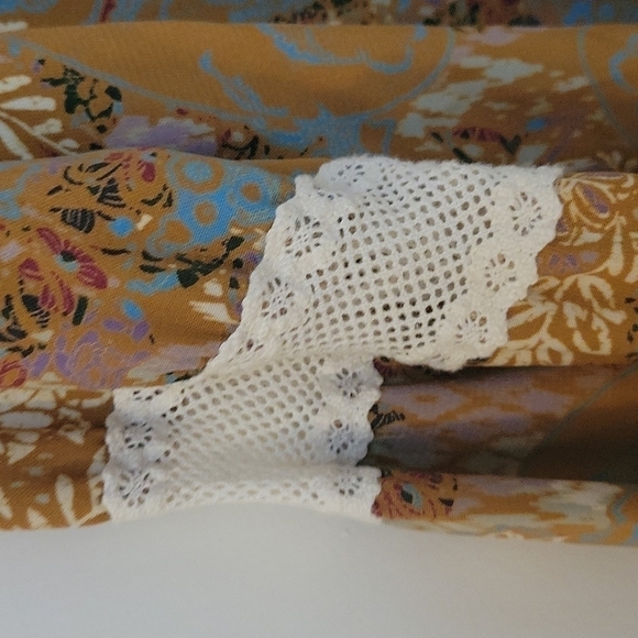 BLISS COUTURE Floral Flare Sleeve Lace Coquette Boho Jumper Mini Festival Dress - Picture 4 of 11